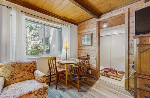Elkhorn Apartment | Sun Valley Atelier Studio - Serenade