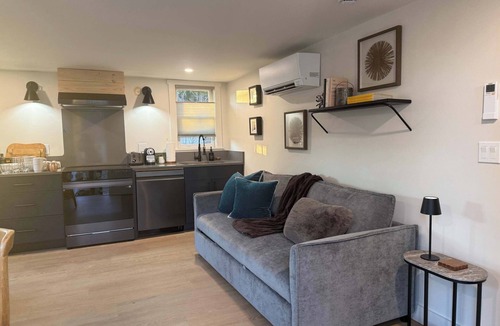 Georges Mills Apartment | Sunapee Getaway With Lake Sunapee Deeded Lake Access