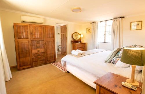 Graaff-Reinet House | Sunbird Cottage