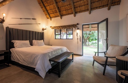 Thorny Bush Game Reserve Cabin | Sunbirds Oasis Lodge