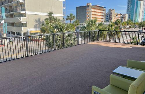 Downtown Myrtle Beach Hotel | Sunburst Hotel