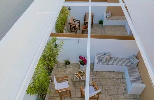 Agrilia House | Suncourt Lux Rooms - Twin/Double Room N3
