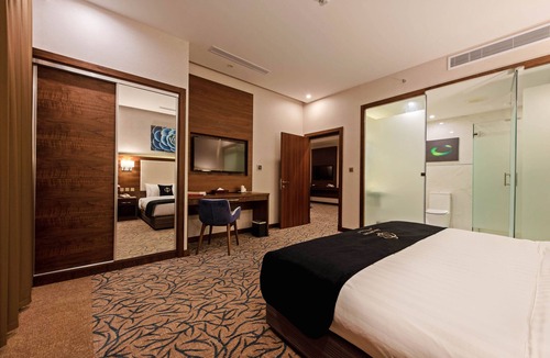 Jeddah Hotel | Sunday Emerald Hotel