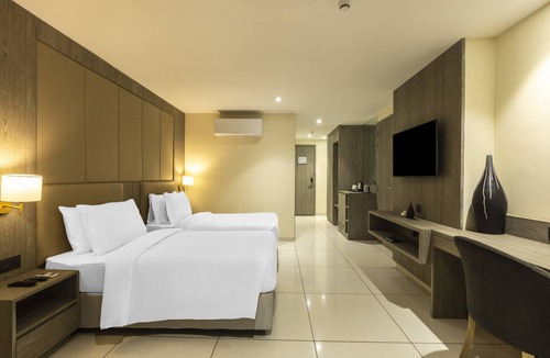 Sayajiganj Hotel | Sunday Hotel Vadodara