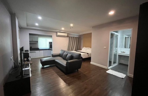 Suan Luang Hotel | Sunday Platinum Suites