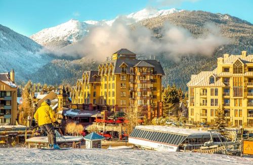 Whistler Village Hotel | Sundial Hotel