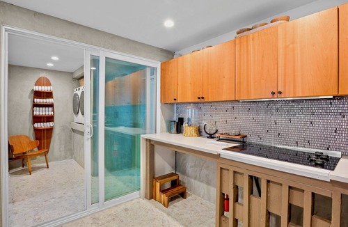 Siesta Key House | Sundown Sanctuary! Modern home near the north end of Siesta Key!