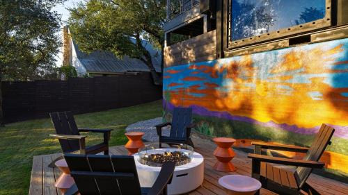 Apache Shores House | Sundown Social by AvantStay