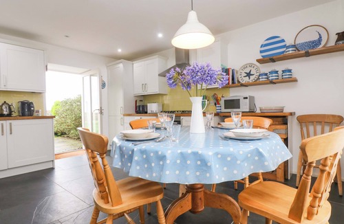 Tredinnick Cottage | Sundowner