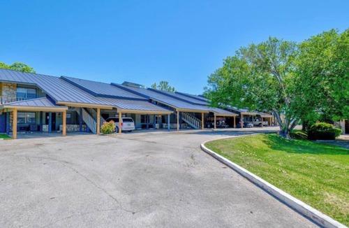Horseshoe Bay Apartment | Sundowner Stay on Lake LBJ !