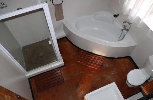 Marble Hall Cabin | Sundowners Game Lodge