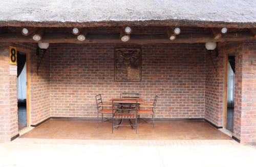 Marble Hall Cabin | Sundowners Game Lodge