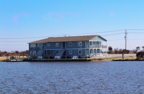Nags Head Apartment | Sunfish Sanctuary 2 Queen Deluxe at Fin N Feather