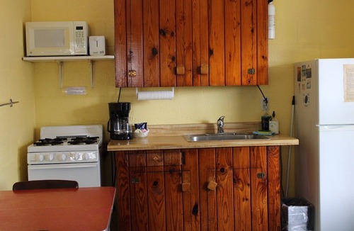 Kingsland Cabin | Sunfish Studio Cabin 3: Lake LBJ with Pool & Porch!