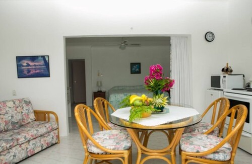 Arorangi Cottage | Sunhaven Beach Bungalows