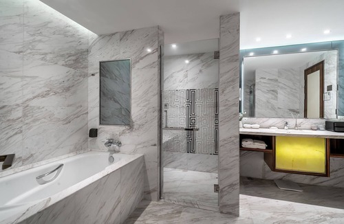 Gu Lou Hotel | Suning Universal Hotel All-Suites