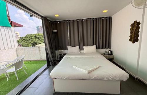 Baner Apartment | Sunleaf Palace