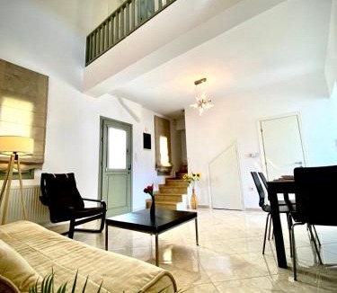 Ano Siros House | SunLight Ermoupolis