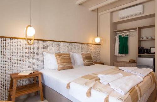 Kamares Apartment | Sunlight