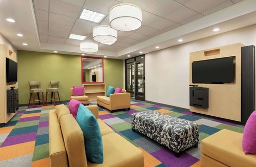 Queens Hotel | Sunlit Queen Studio Suite w/Expansive City Views & a Clean, Contemporary Design