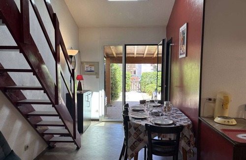 Saint-Pierre-la-Mer House | Sunny Beach Getaway: Cozy 2-Room Mezzanine with Pool, Near Beach, Pet-Friendly