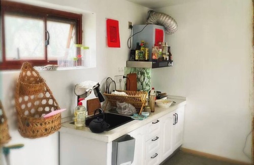 Dali Town Apartment | Sunny 1-bedroom studio with courtyard in Dali perfect for your stay