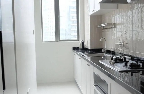 Downtown Shanghai Apartment | Sunny Abode Zhongkai City Lights 3-Bedroom near Nanjing Road
