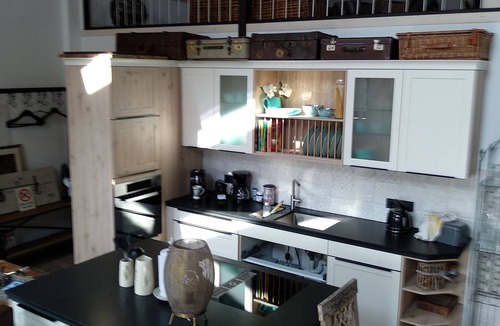 Universitatsviertel Apartment | Sunny Apartment, quiet but central, luxury equipped, open kitchen
