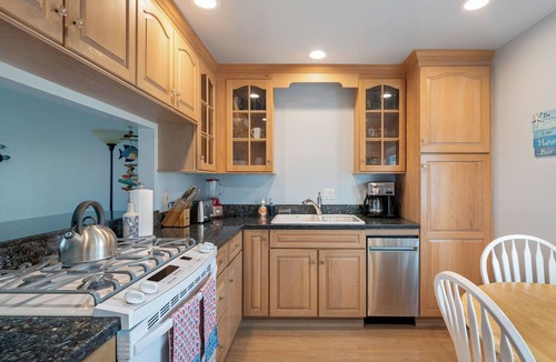 Carpinteria Condo | Sunny Beach Condo - Superlow June Midweek Rates! - Steps to the Beach and Linden