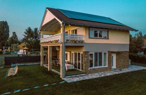 Szantod Villa | Sunny Beach Villa