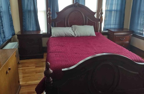 Holyoke Apartment | Sunny & Bright 2nd floor apartment!