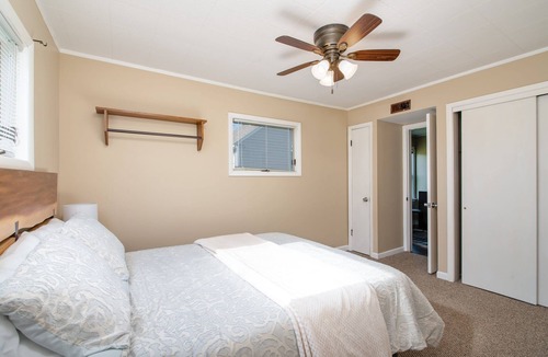 Kokomo House | Sunny bungalow with great space