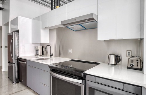 Central Square Apartment | Sunny Central Square Jr 1BR w/W/D & Gym, nr Central T, by Blueground