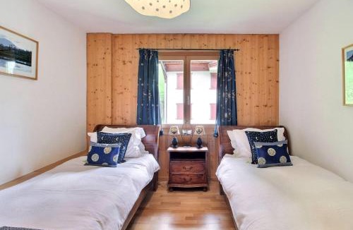 Champery Apartment | Sunny duplex, great mountain view