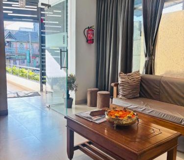 Satara Hotel | Sunny Executive