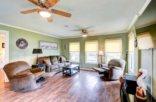 Freeport House | Sunny Freeport Home on Canal Fish On-Site!