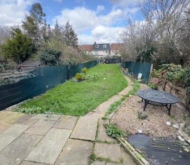 Streatham Apartment | Sunny