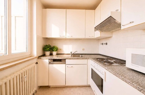 Schoenefeld Apartment | Sunny Hideaway (60sqm) near BER Airport