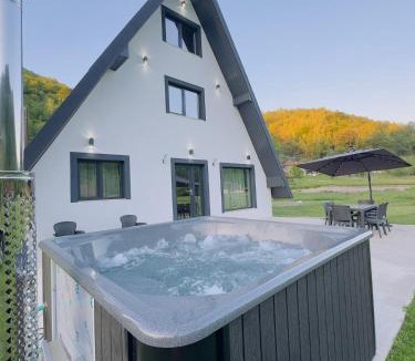 Bulz House | Sunny Hill Cab