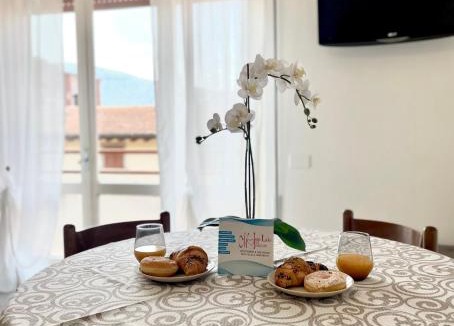 Sarnico Apartment | SUNNY HOLIDAY HOME