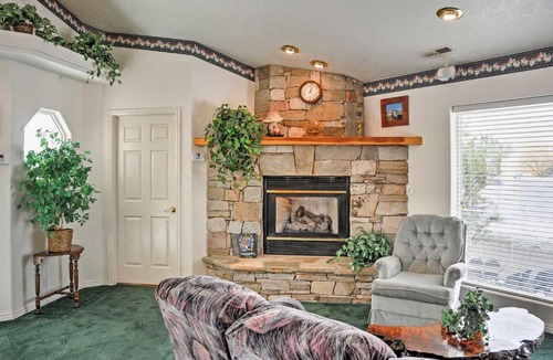La Verkin Apartment | Sunny La Verkin Studio - 20 Mi to Zion Nat'l Park!