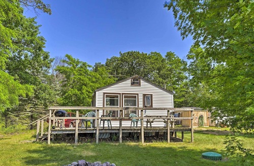Montello Apartment | Sunny Lakefront Retreat: Boat, Fish & Hike!