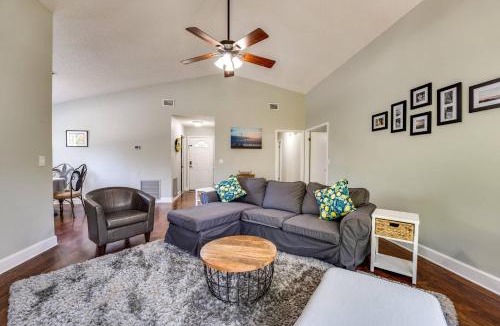 Doctors Inlet House | Sunny Lemon