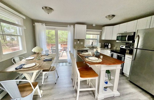 East Falmouth House | Sunny Loft - Seasonal Pool & Beach access