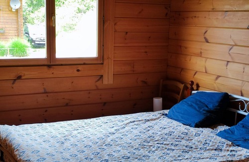 Valdeblore Ski Chalet | Sunny modern wooden chalet with garden
