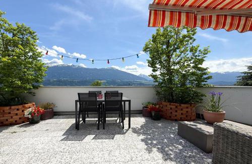 Thaur Apartment | Sunny Mountain Loft - Terrace & Garden