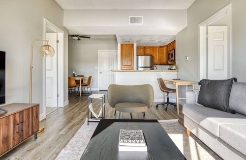 NoHo Arts District Apartment | Sunny North Hollywood 2BR w/Gym & Pool, near TJ & shops, by Blueground