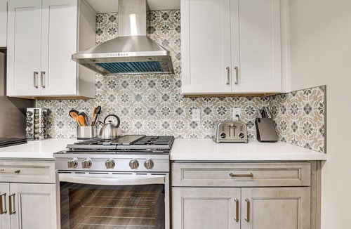 San Luis Rey House | Sunny Oceanside Home w/Patio, 5 Mi to Downtown!