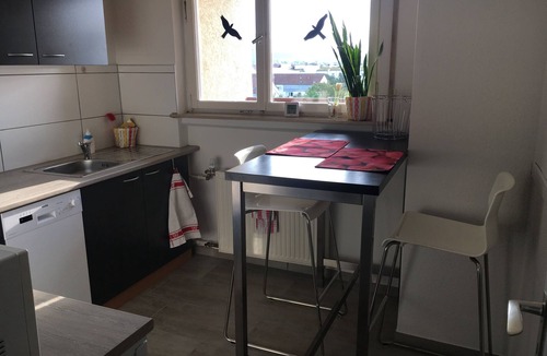 Fasanenhof Condo | Sunny penthouse, VERY good location, airport/trade fair with S-Bahn only 2 stops