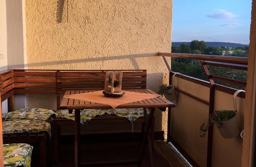 Fasanenhof Condo | Sunny penthouse, VERY good location, airport/trade fair with S-Bahn only 2 stops